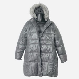 Thick Puffer Coat Grey Faux Fur Hood
Cozy Core Winter Knee Length On-Trend  Wm L